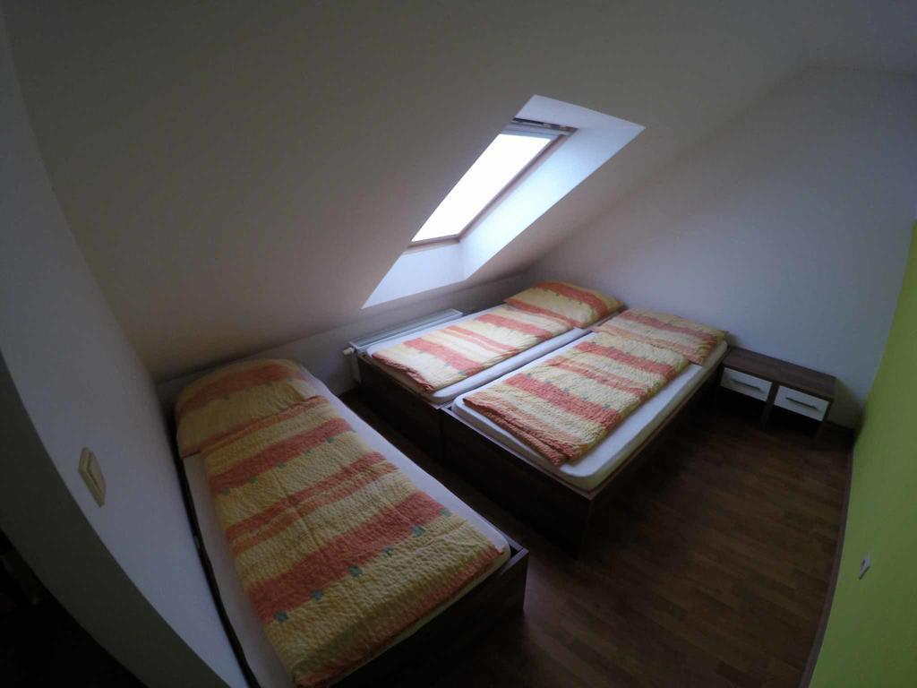 Penzion U Holuba Hradčovice Buitenkant foto