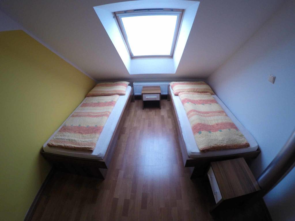 Penzion U Holuba Hradčovice Buitenkant foto